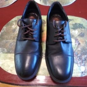 SIZE 9W DR. SCHOLL'S MEN DRESS SHOES